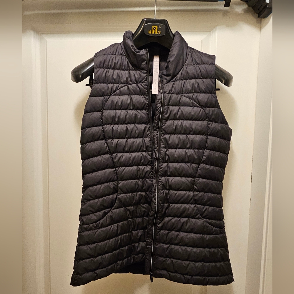 Lululemon, Black, Size 6, Pack It Down Again Vest